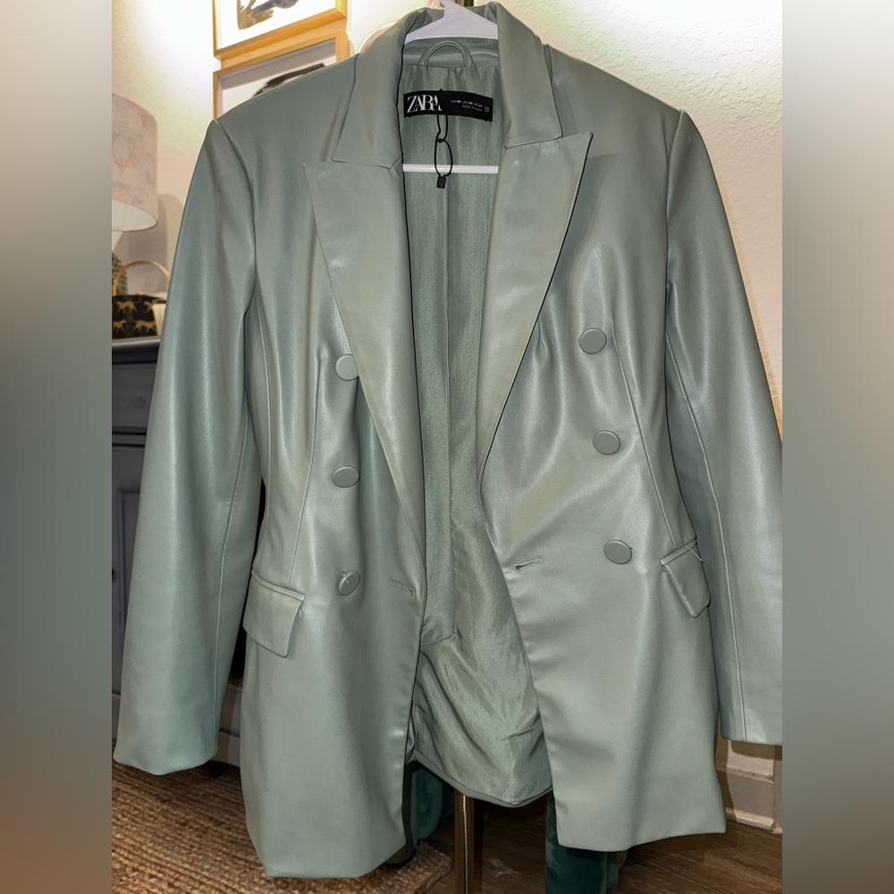 Stunning green leather suit size xs